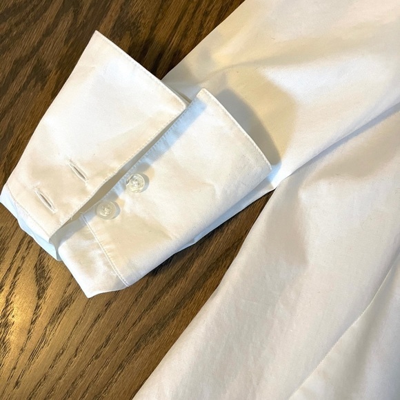 Ruffled Eyelet detail White Button Down by Escada - Picture 4 of 7